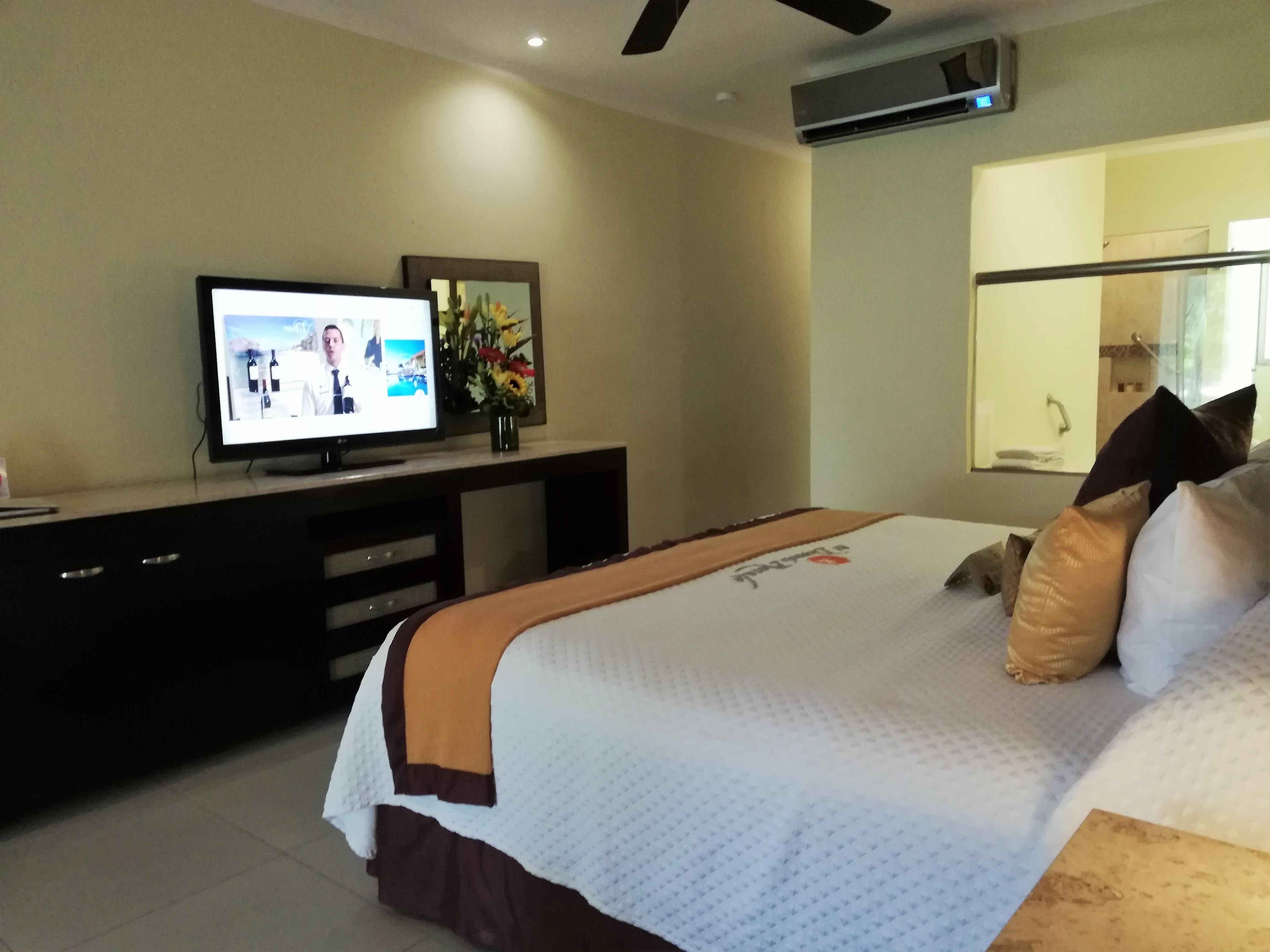 El Dorado Royale Catamaran, Cenote & More Inclusive (Adults Only) Puerto Morelos Exterior photo